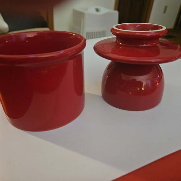 the original butter bell crock Tremain inc. glossy red great condition - Picture 3 of 7